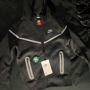 Nike Men's Performance Jacket in Black and Gray